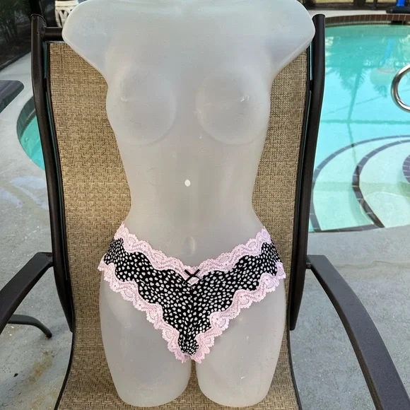 Victoria’s Secret sexy little things L - Picture 2 of 4